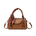 Borsa Boston vintage marrone con sciarpa di seta decorativa e dettagli argento - Marrone