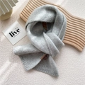 Short knit scarf in light gray with premium leather buckle detail for winter warmth - 18*155cm / Light Gray