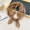 Foulard triangle en dentelle marron avec broderie florale et design noué élégant - Dentelle Chrysanthème Camel (4)
