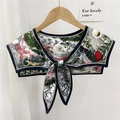 Decorative navy collar shawl with vintage sun and forest art prints for women - Illustration Red Heart Eye