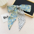 Lazo para el pelo de seda con estampado floral y lunares en tonos azul verde y blanco - 9*140cm / 22L Puntos Florales Ricos Azul