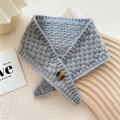 Chunky grey knit button scarf with textured diamond pattern and amber button detail - 10*60cm / Light Gray