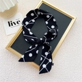 Foulard étroit en soie noire avec pois blancs et motifs de lignes géométriques - 5 Lignes de Pois Noir