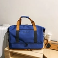 Borsone da viaggio blu in Oxford con scomparto scarpe e tracolla arancione - Blu
