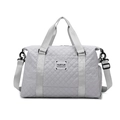 Grand sac de voyage gris clair matelassé avec bandoulière et motif de losanges - Gris