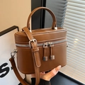Mini borsa a secchiello marrone con manico e tracolla regolabile dal design alla moda - Marrone