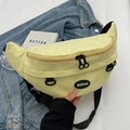 Borsa a tracolla in tela giallo chiaro con cinturino regolabile e dettaglio logo - Giallo