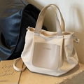 Grande borsa tote in nylon beige con tasca decorativa in pelle e tracolla staccabile - Bianco Sporco