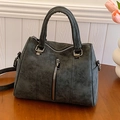 Borsa tote opaca grigio scuro con trama vintage e tracolla staccabile - Nero