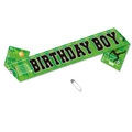 Fascia compleanno calcio verde per bambini con motivi stadio e spilla di sicurezza - Verde Birthday Boy (G-00114-1)