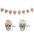 Detaillierte Maße der Day of the Dead Totenkopf-Girlande mit bunten Blumenmustern - Schädel-Banner Stil (Y-00589-2)