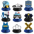 Set da 9 pezzi di decorazioni a nido d'ape a tema polizia con auto e distintivi per tavoli - Set di Centrotavola a Nido d'Ape (L-00108-5)