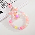 Portachiavi a sirena con perle di resina cangianti e moschettone rosa pastello - Rosa