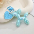 Portachiavi cane palloncino azzurro cangiante con ciondolo a cuore su vassoio elegante - Cane Palloncino Perlato / Blu