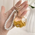 Llavero de concha con arena líquida creativa y pulsera de perlas blancas con cierre oro - Estilo de cadena de bolas / Dorado