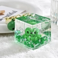 Porte-clés poulpe vert flottant dans un cube d'huile avec anneau en métal doré - Vert