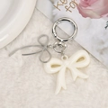 Esthetische roomwitte hars strik hanger met zilveren karabijnsluiting voor tassen - Broken Wit