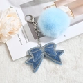 Portachiavi pompon azzurro in pelliccia sintetica con fiocco di strass luccicanti - Portachiavi+Fiocco+Pompon / Blu