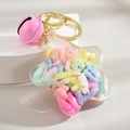 Sternförmiger Acryl-Schlüsselanhänger mit Macaron-Anhängern und rosa Glöckchen - Glocken-Buchstabenfüllung Stil
