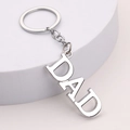 Portachiavi in lega di zinco argento lucido con ciondolo DAD su espositore bianco - DAD Argento Lucido