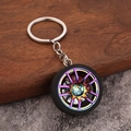 Auto velg sleutelhanger met regenboog plating en rood remklauw detail van metaal - Veelkleurig
