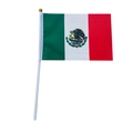 Mexiko-Handflagge für WM-Fans mit weißem Fahnenmast und goldener Verzierungsspitze - Handflagge