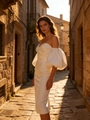 Elegantes weißes Satin-Midikleid mit schulterfreien Puffärmeln für festliche Anlässe - S / Weiß