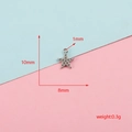 Makro-Detail eines sternförmigen Anhängers aus Edelstahl mit Maßen 10 mm x 8 mm - Stern-Stil (2#)
