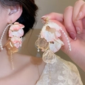 Boucles d'oreilles bohèmes en fleurs de tissu rose avec aiguilles en argent - Style de Feuille Creuse à Pompons (24#) / Rose