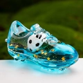 Porte-clés chaussure de foot bleu avec paillettes étoiles dorées et mini ballon intérieur - Bleu