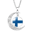 Zilveren halve maan ketting met vlag van Finland bedel en verfijnde gravures op metaal - Finland