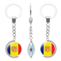 Rotating metal keychain with Andorra flag glass gemstone and silver finish - Andorra Skiing
