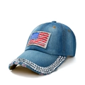 Berretto da baseball in denim blu con bandiera USA in strass e tesa con cristalli - Regolabile / Blu Scuro Tre File di Strass Bandiera Americana (Colore 3)