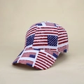 Vintage-Baseballkappe mit US-Flaggen-Druck und abgenutztem Sternen- und Streifendesign - Vintage Distressed Stil / Rot & Blau