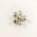 Pinza de pelo con forma de flor minimalista en aleación pulida plateada para mujer - Plateado / Estilo de Flor Pequeña
