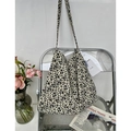 Floral print canvas tote bag with black and white daisy pattern and MISS brand tag - Black White Daisy Floral(4#)