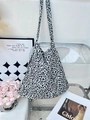 Stylish large capacity canvas tote bag with classic black and white leopard print - Black and White Leopard(53#)