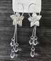 Boucles d'oreilles pendantes argentées avec fleur et pampilles en strass chic - 925 Sterling Silver Tige de Boucle d'Oreille Style Gland de Fleur à Cinq Pétales de Strass en Argent (138#) / Argent-Blanc