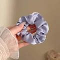 Lavendelpaarse satijnen scrunchie met zijdeachtige glans voor haarstyling - #9 Lila Paars (ongeveer 11 Cm)