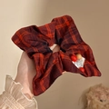 Vintage rood-zwart geblokte scrunchie met kralen en wit stoffen label-decoratie - #3 Rood Geruit Patroon 22 Cm