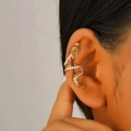 Goldene Drachen-Ohrklemme im Punk-Stil mit weißen Kristallen für Ohren ohne Löcher - KC Gold Drache (Rechts N-175)
