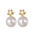 Elegant gold five-petal flower pearl stud earrings in a minimalist French vintage style - Five-Petal Flower Pearl Style (E833-C)