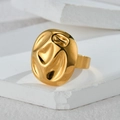 Minimalistischer Goldring mit unregelmäßiger Lava-Textur und poliertem Spiegel-Finish - Geschmolzener Unregelmäßiger Konvex-konkaver Ring (R775)