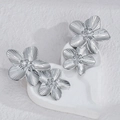 Elegantes pendientes de doble flor en acero inoxidable chapado en plata de 18K texturizado - Color Acero