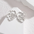 Boucles d'oreilles feuilles de monstera en acier inoxydable argenté sur pierre - Feuille de Monstera - Couleur Acier