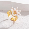 Anello aperto vintage con fiori di cristallo e dettagli di perline dorate - Stile Perline di Fiori Bianco Puro (R828) / Bianco