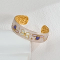 Vintage gold-plated cuff bracelet with marble enamel and purple floral patterns - Deep purple
