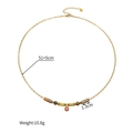 Dettaglio della catena maglione oro 18k con perle marroni, ciondolo rubino e misure - Stile Pendente Pietra Quadrata Rossa Occhio di Tigre (M-N2292-E)
