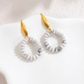 Retro beaded hoop earrings with marble texture beads and gold leaf-shaped hooks - Marble Pattern Style / White