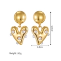 Macro delle orecchiette a cuore in oro 18k con perle e dettagli sulle dimensioni - Oro